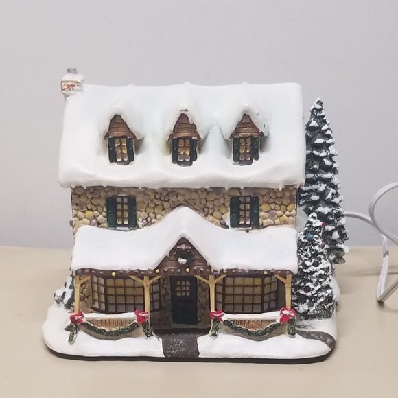 Hawthorn Village Thomas Kinkade Christmas Light Up From The Heart Gifts - Picture 2 of 4